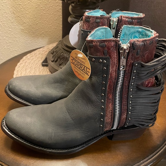 Corral Black and Burgundy Fringe Ankle Boots - Picture 2 of 5